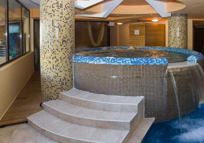 Aparthotel Grand Montana