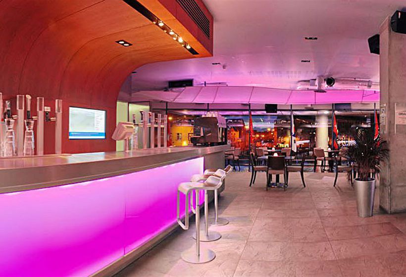 Fountain Court EQ 2 Apartments