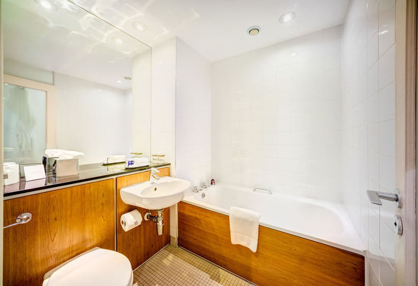 Apex International Hotel