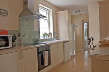 Hotel All Seasons Holidays Uk