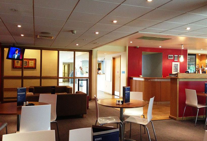 Hotel Holiday Inn Express Manchester Airport