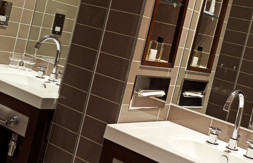 Hotel Dakota Eurocentral 7