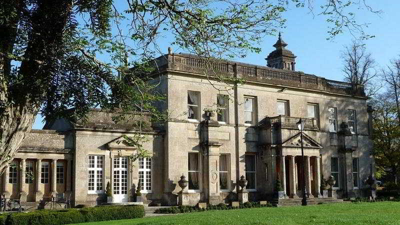 Tracy Park Hotel & Country Club