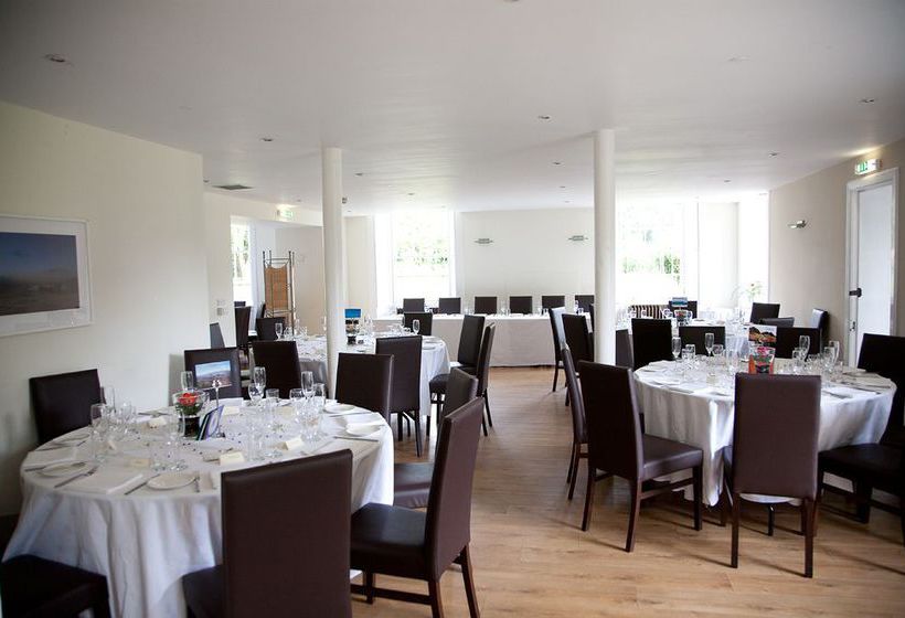 Hotel Carberry Tower 11