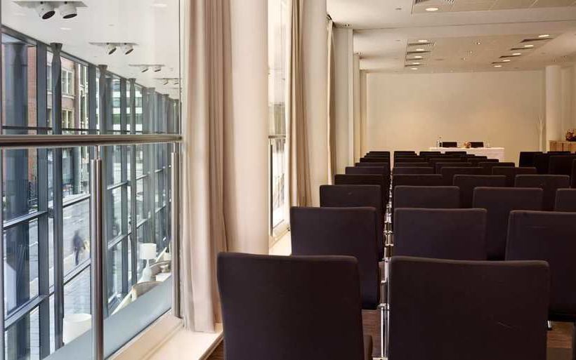 DoubleTree by Hilton Hotel Manchester Piccadilly