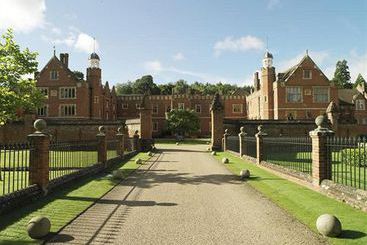 Hotel Wotton House 8