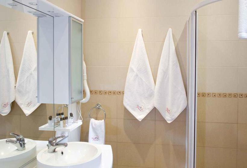 Hotel Santa Marina Holiday Village 13