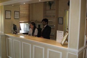 Croydon Court Hotel
