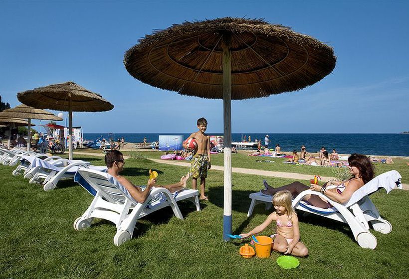 COOEE Pinia Hotel by Valamar 12