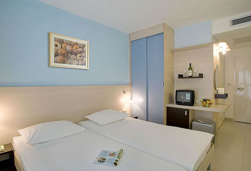 COOEE Pinia Hotel by Valamar 4