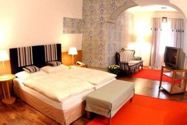 Das Salzamt Palais Hotel Landhaushof 2