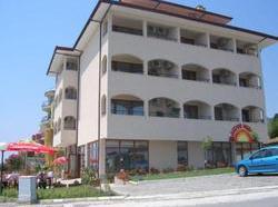 Juzhni Noshti Hotel