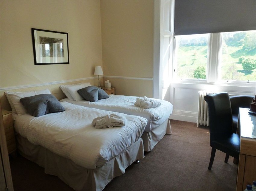 Hotel Royal Over Seas League