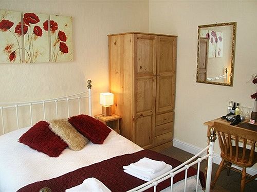 The Commercial Hotel 2