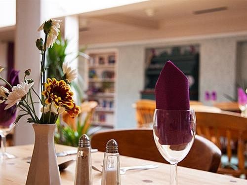 The Commercial Hotel 8