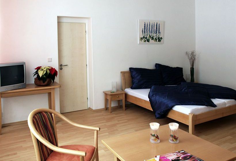 Hotel Zamecek Kaplice 3