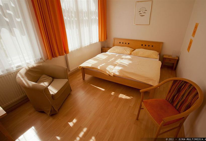 Hotel Zamecek Kaplice 7