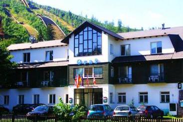 Hotel Harrachov Inn