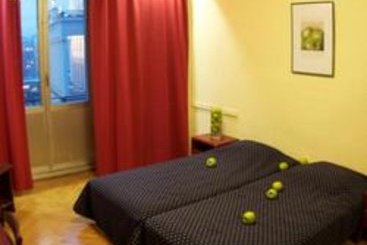 Green Apple Hostel