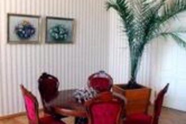 Hotel Jaunmoku Palace