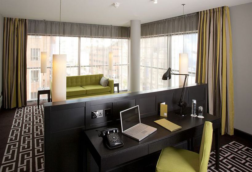 The Fitzwilliam Hotel Belfast 11