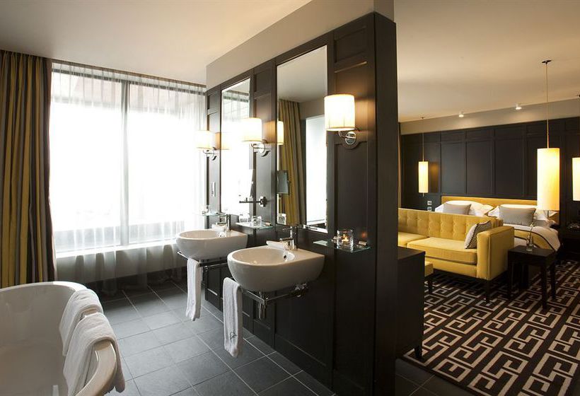 The Fitzwilliam Hotel Belfast 12