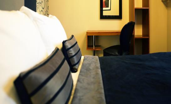 Kensington House Aparthotel