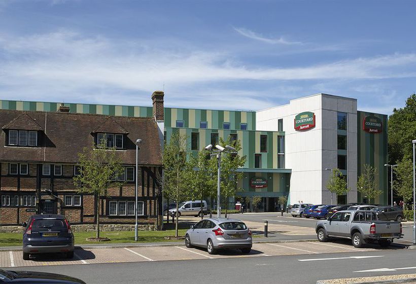 Courtyard By Marriott Hotel, London Gatwick Airport