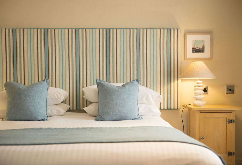 Hotel Old Custom House 17