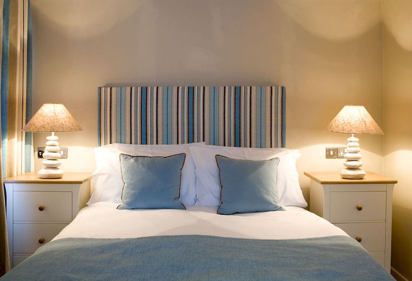 Hotel Old Custom House 18