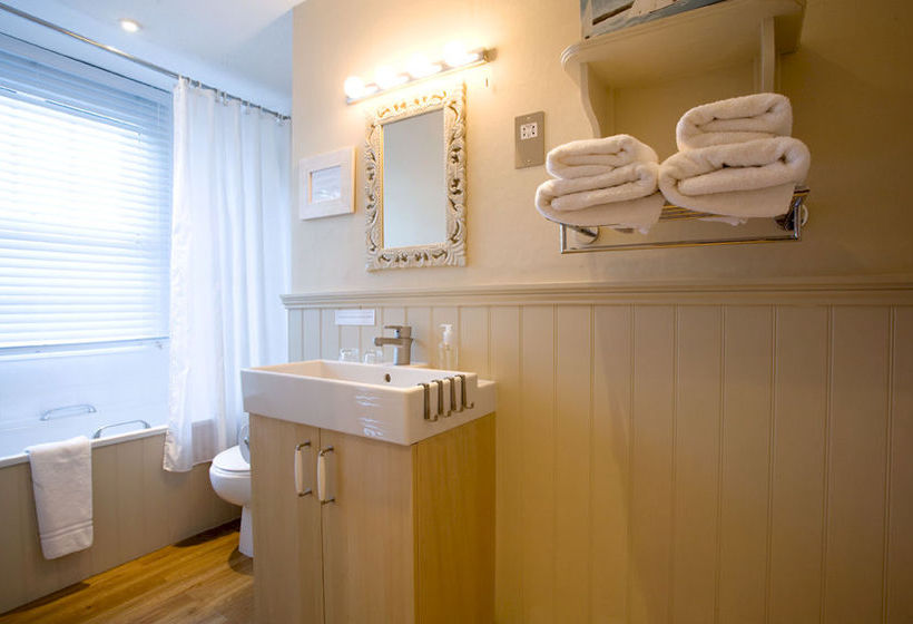 Hotel Old Custom House 19