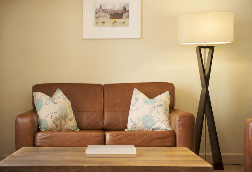 Hotel Old Custom House 6