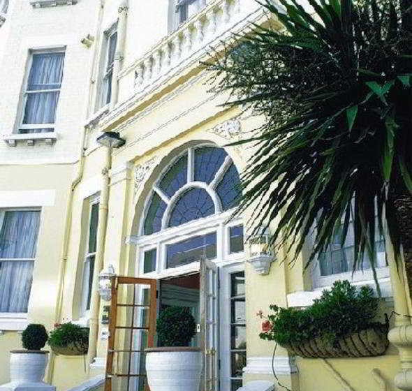 Bourne Hall Hotel 3