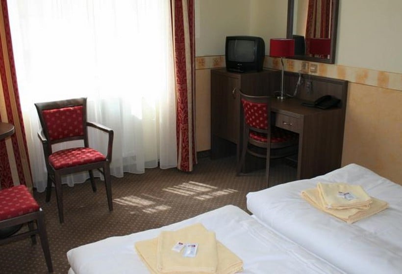 Hotel Ostruvek 8