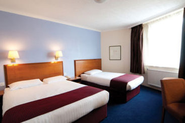 The Bell Hotel London Epping 14