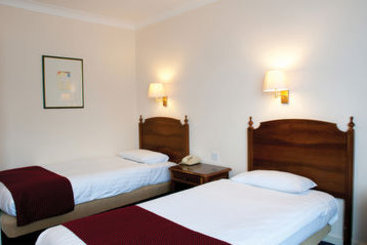 The Bell Hotel London Epping 15