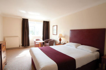 The Bell Hotel London Epping 17