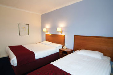 The Bell Hotel London Epping 18