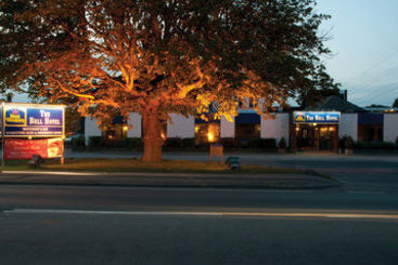 The Bell Hotel London Epping 7