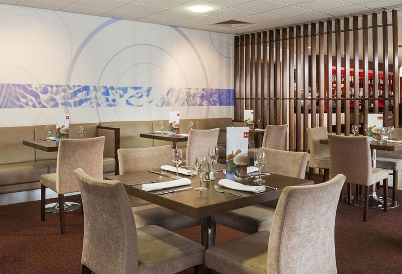 Hotel Park Inn by Radisson Peterborough 11