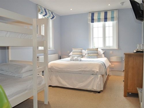 Elements Hotel & Bistro 7