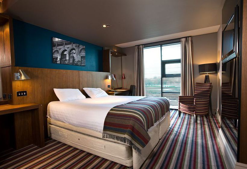 Village Hotel Solihull 14