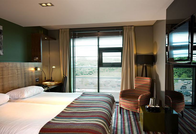 Village Hotel Solihull 8