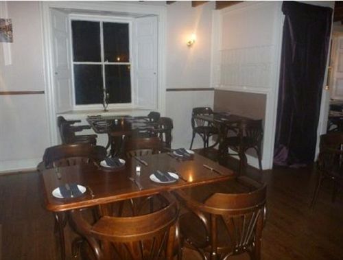 Forresters Hotel & Restaurant