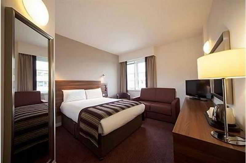 Victoria Apartments 5