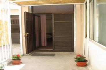 Hotel Cottage Bacvice In Split,croatia