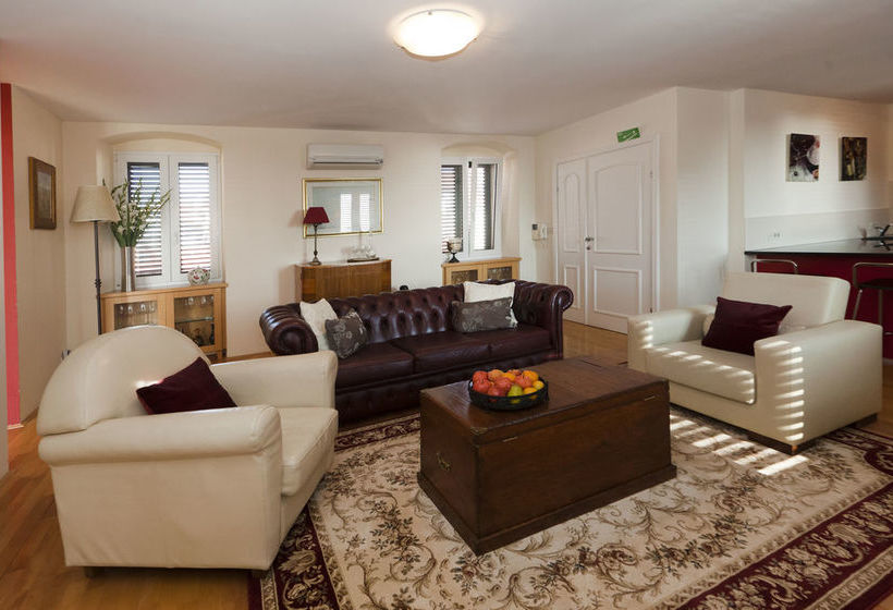 Hotel Zephyrus Boutique Accommodation