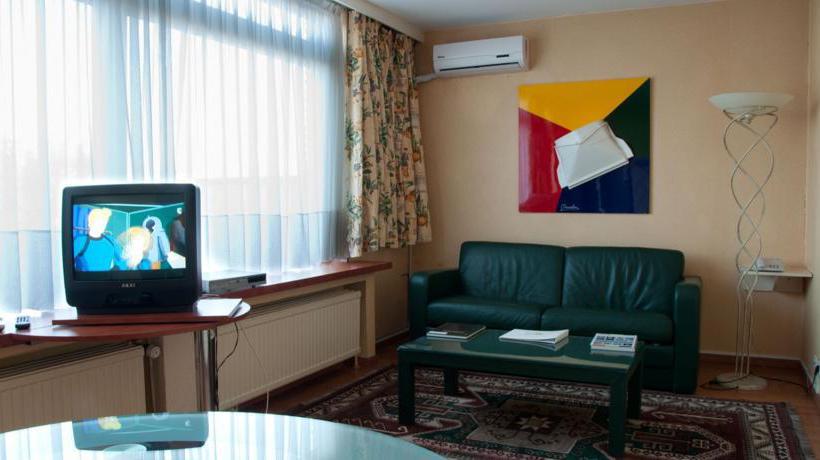 B Aparthotels Louise