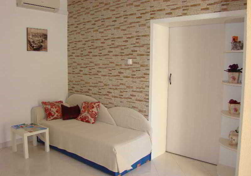 Apartments In Trogir 4