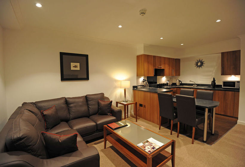 Fountain Court Stewart Apartments 13